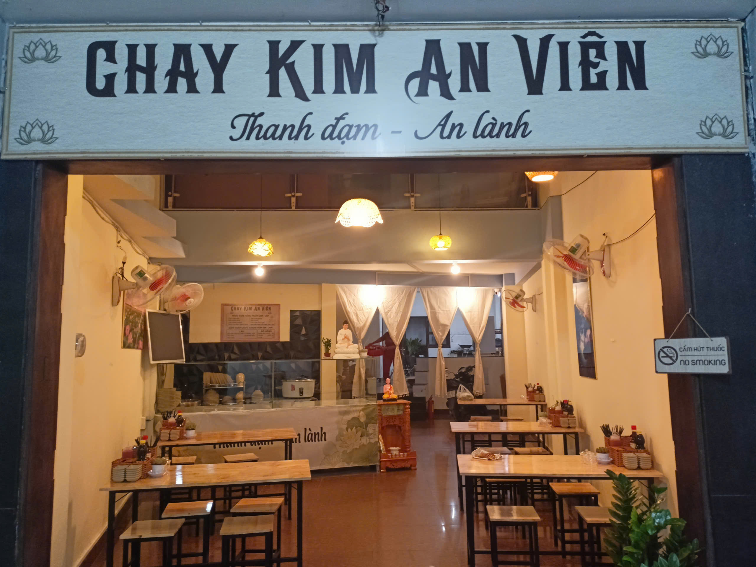 Không gian quán Kim An Viên